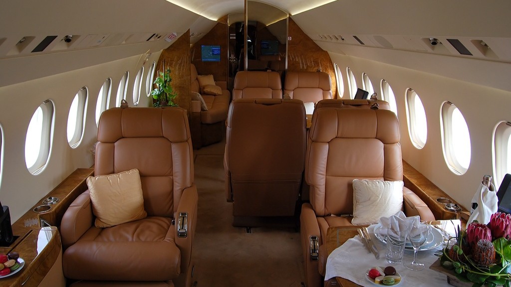 Falcon 900EX cabin interior