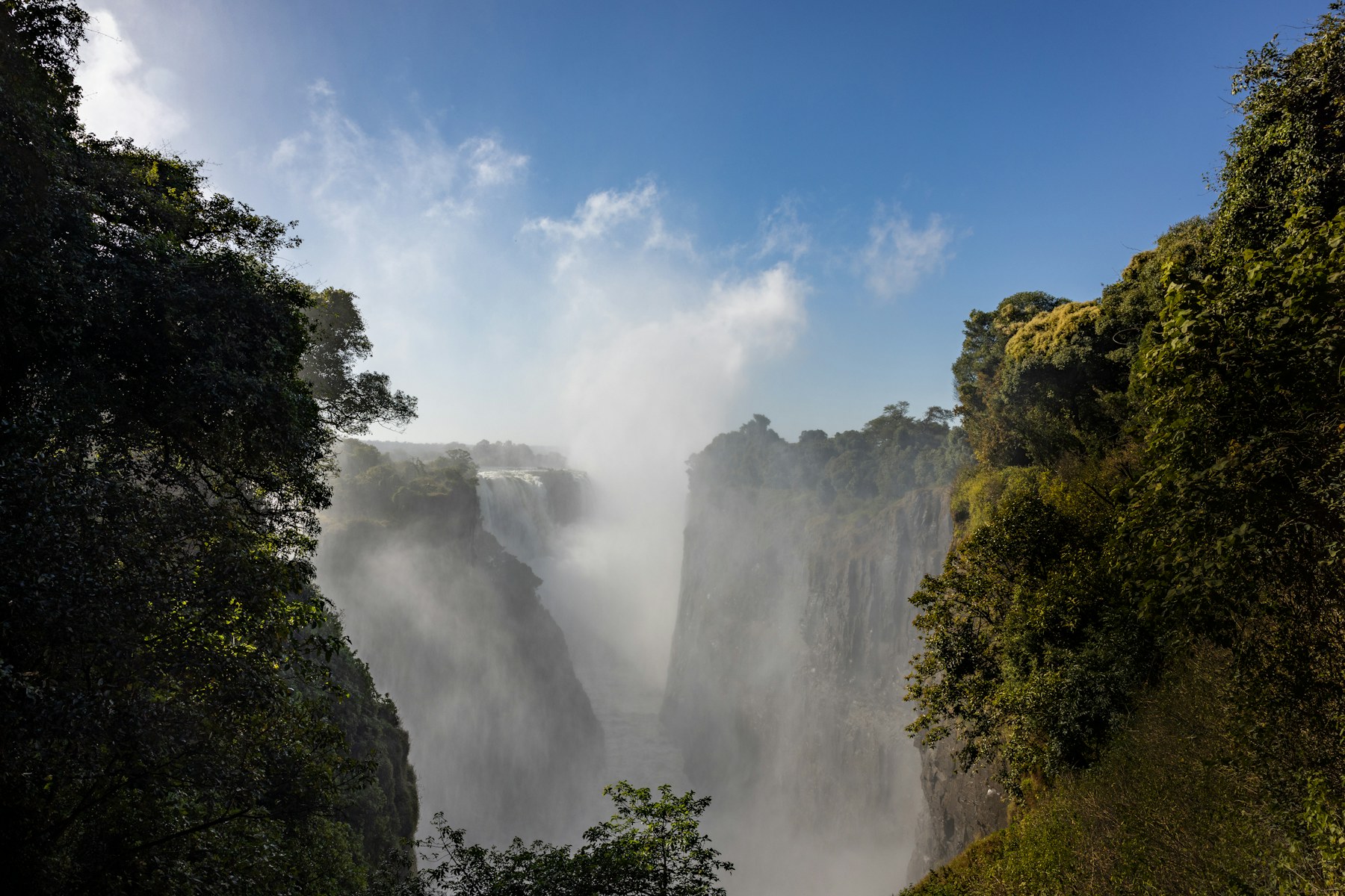 Victoria Falls and its rising mist